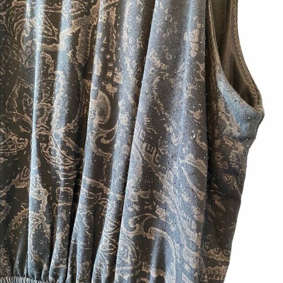 Black & Grey Paisley Soft Flowy Cap Sleeve Dress - Picture 3 of 10